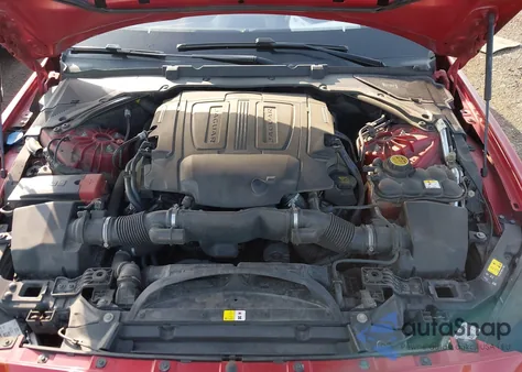 2017 Jaguar Xe Premium z USA, uszkodzony, nr VIN SAJAD4BV9HA970994